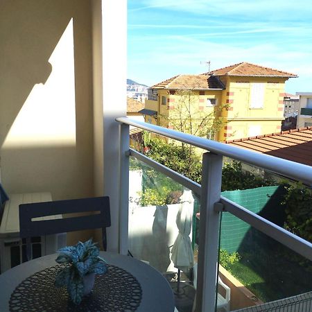 Appartamento Studio Climatise, Lumineux A 5 Min De La Promenade Des Anglais Nizza Esterno foto